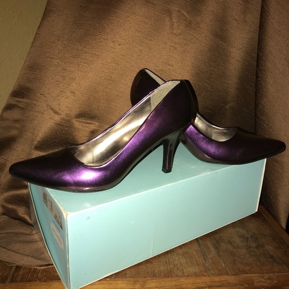 Maurices Shoes - (💥FINAL💥) Maurices plum purple heels